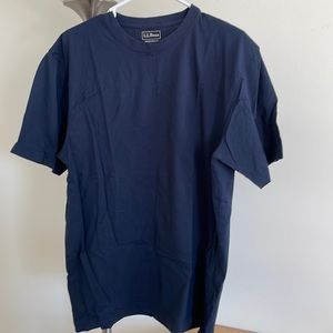 L.L.Bean Men’s traditional fit black tee shirt